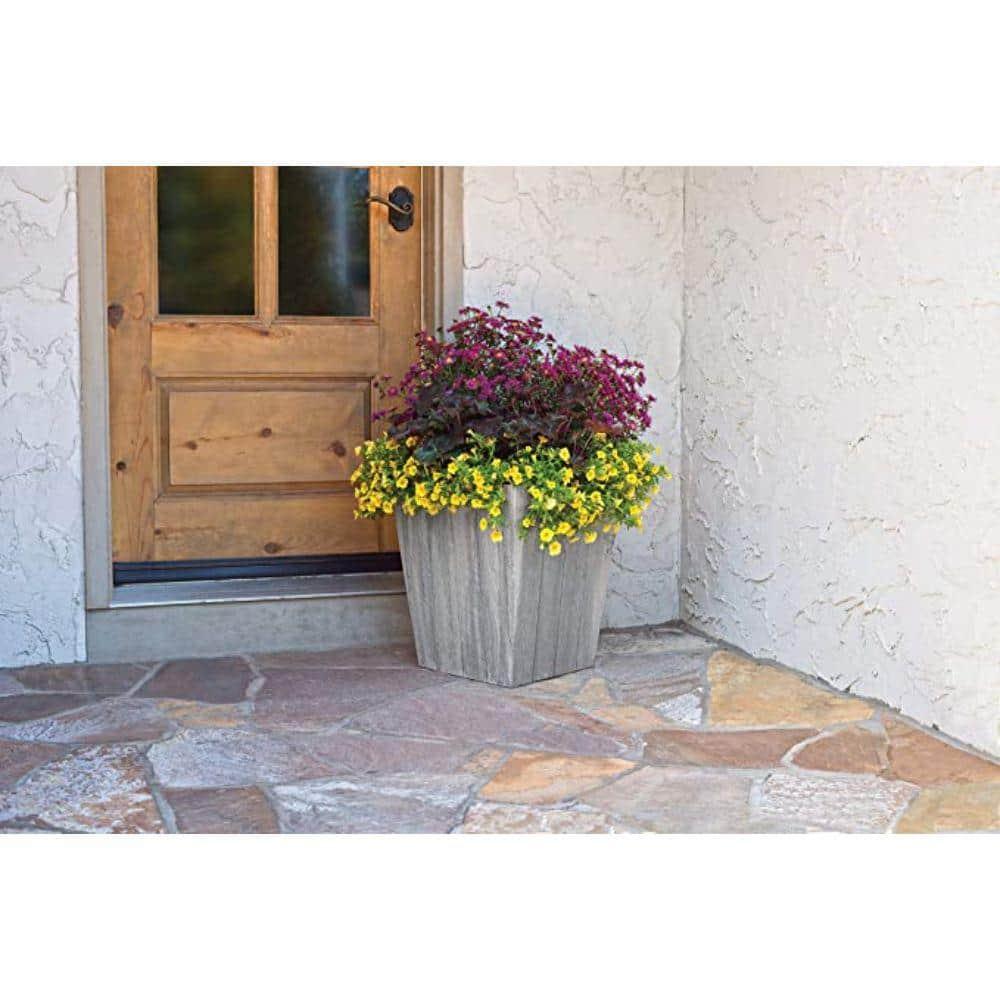 Suncast Suncast Farmington Decorative Rustic Wood Finish Garden Planter