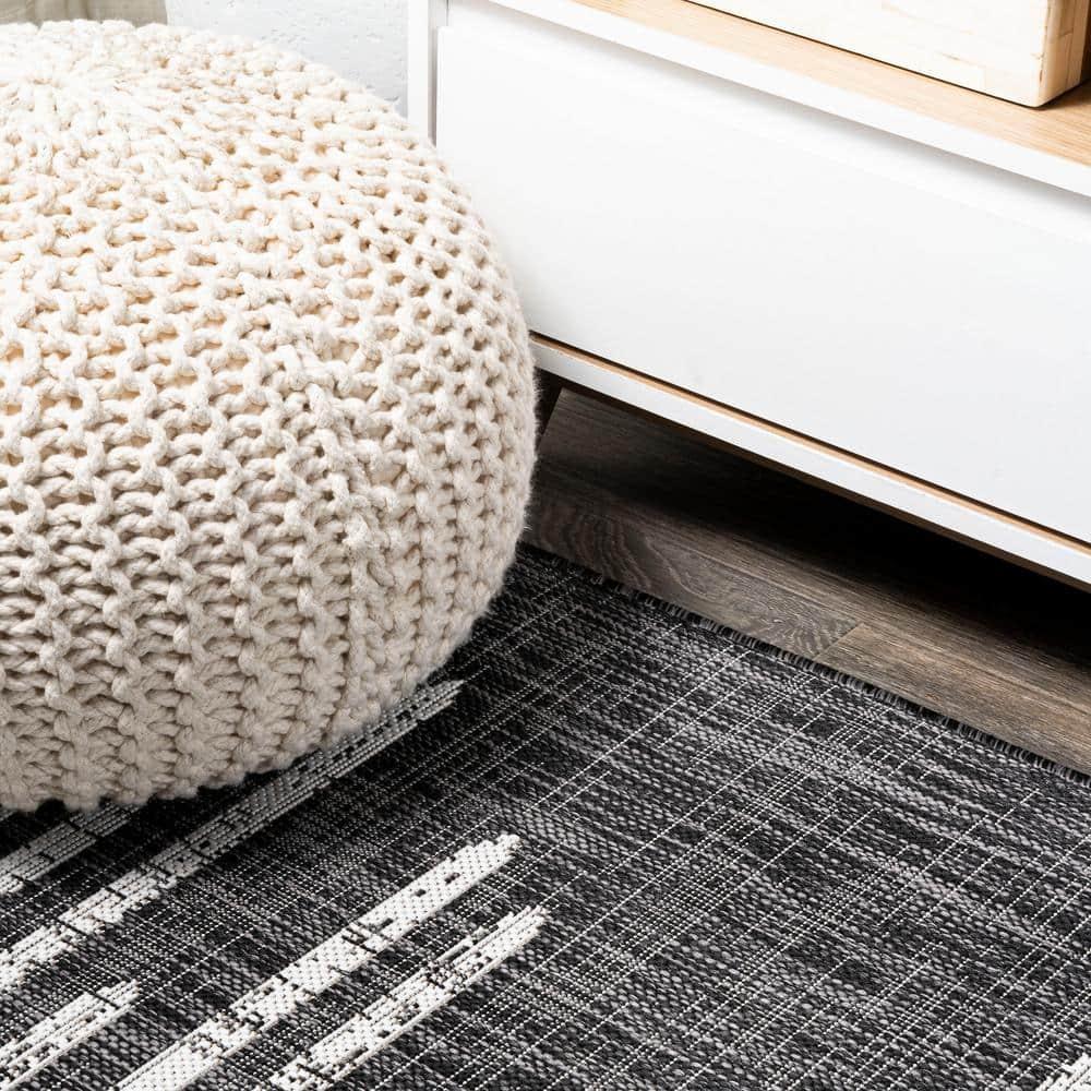 4'x6' Zolak Berber Stripe Geometric Indoor/Outdoor Area Rug, Black/Ivory - JONATHAN Y