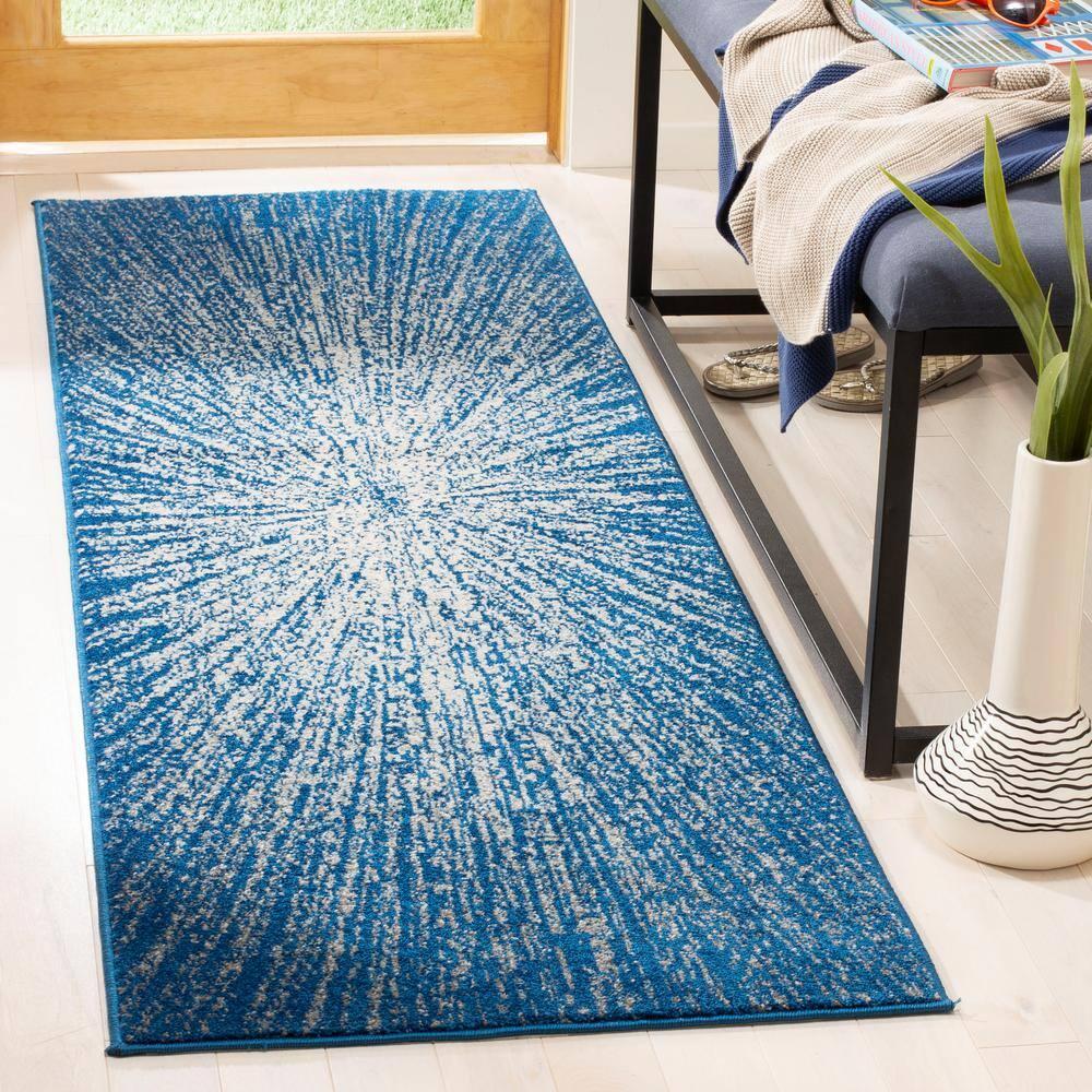 Evoke EVK228 Power Loomed Indoor Runner - Navy/Ivory - 2'2"x7' - Safavieh