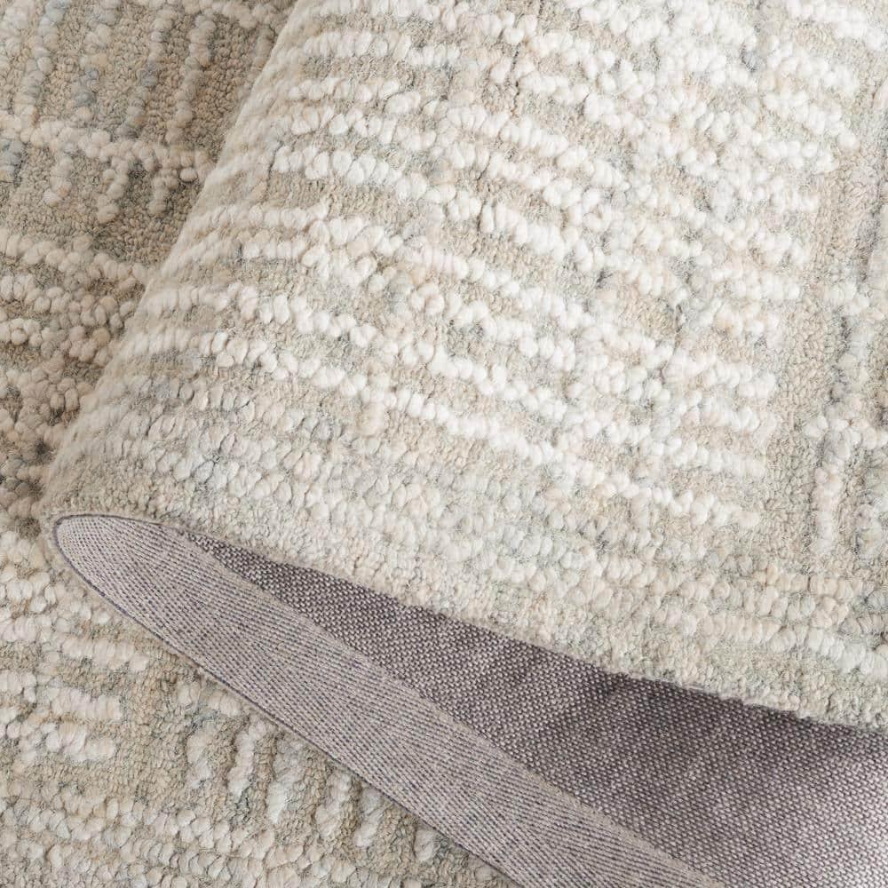 Abstract ABT275 Handmade Tufted Area Rug - Grey/Ivory - 6'-0" x 6'-0" Square - Safavieh
