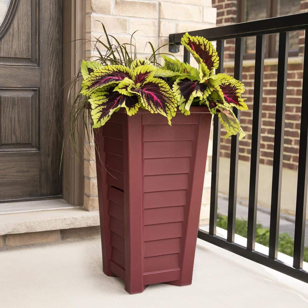 Mayne Inc. Pot Planter