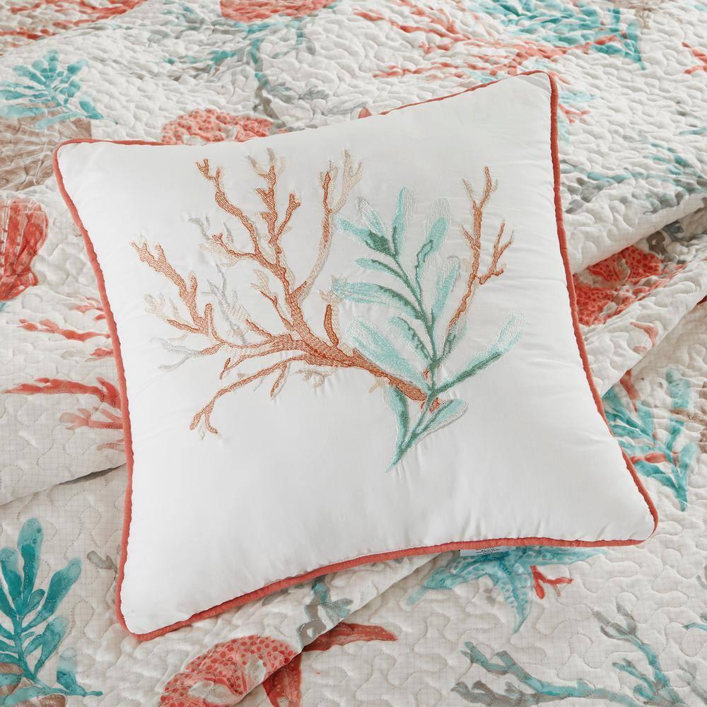 Pebble Beach Cotton Sateen 210 TC Reversible 6 Piece Quilt Set with Throw Pillows
