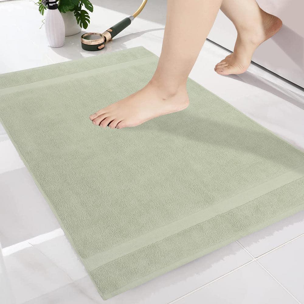 A1HC Feather Touch Quick Dry 20 in. x 33 in. Green Tint Solid 100% Organic Cotton 900 GSM Rectangle Bath Mat