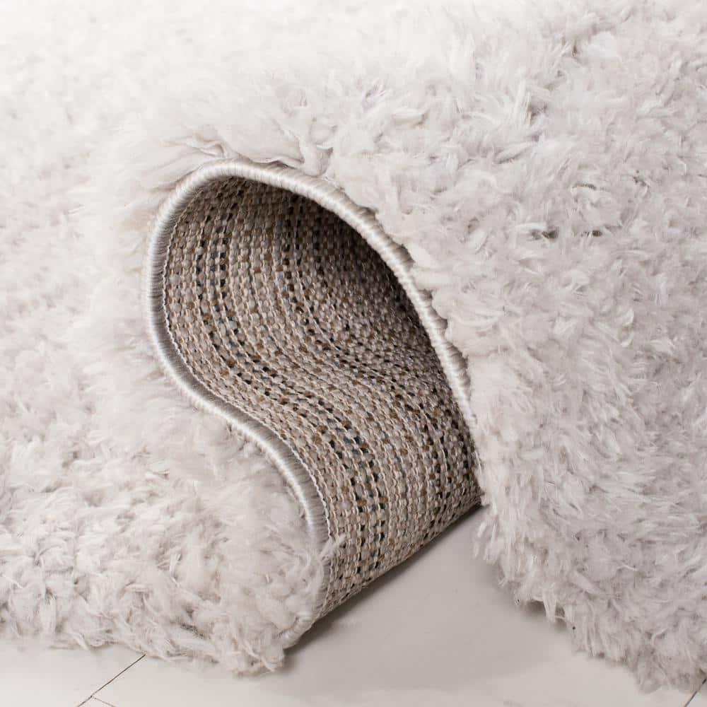 Madrid Shag 200 MDG256 Power Loomed Indoor Area Rug - Silver - 4'x6' - Safavieh