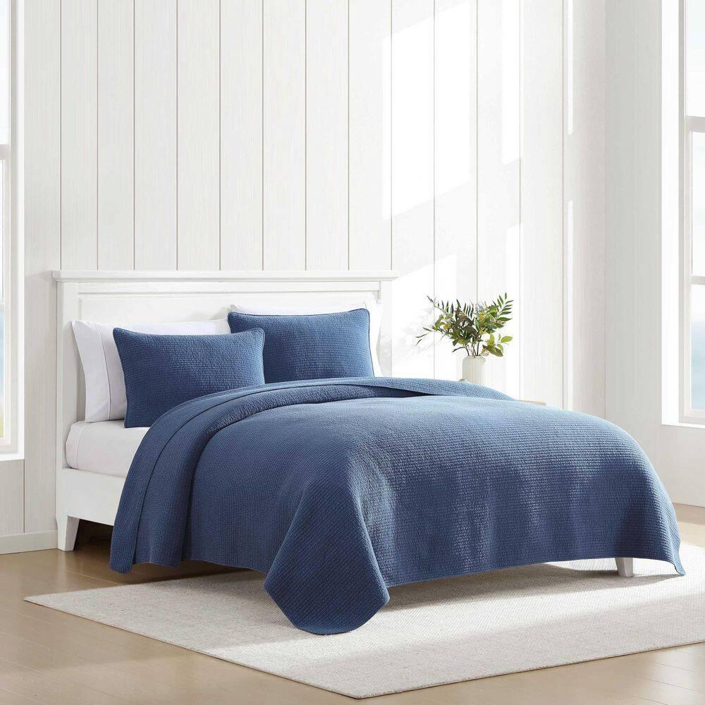 Deep Dive Wash Organic Cotton King Quilt Set in Navy