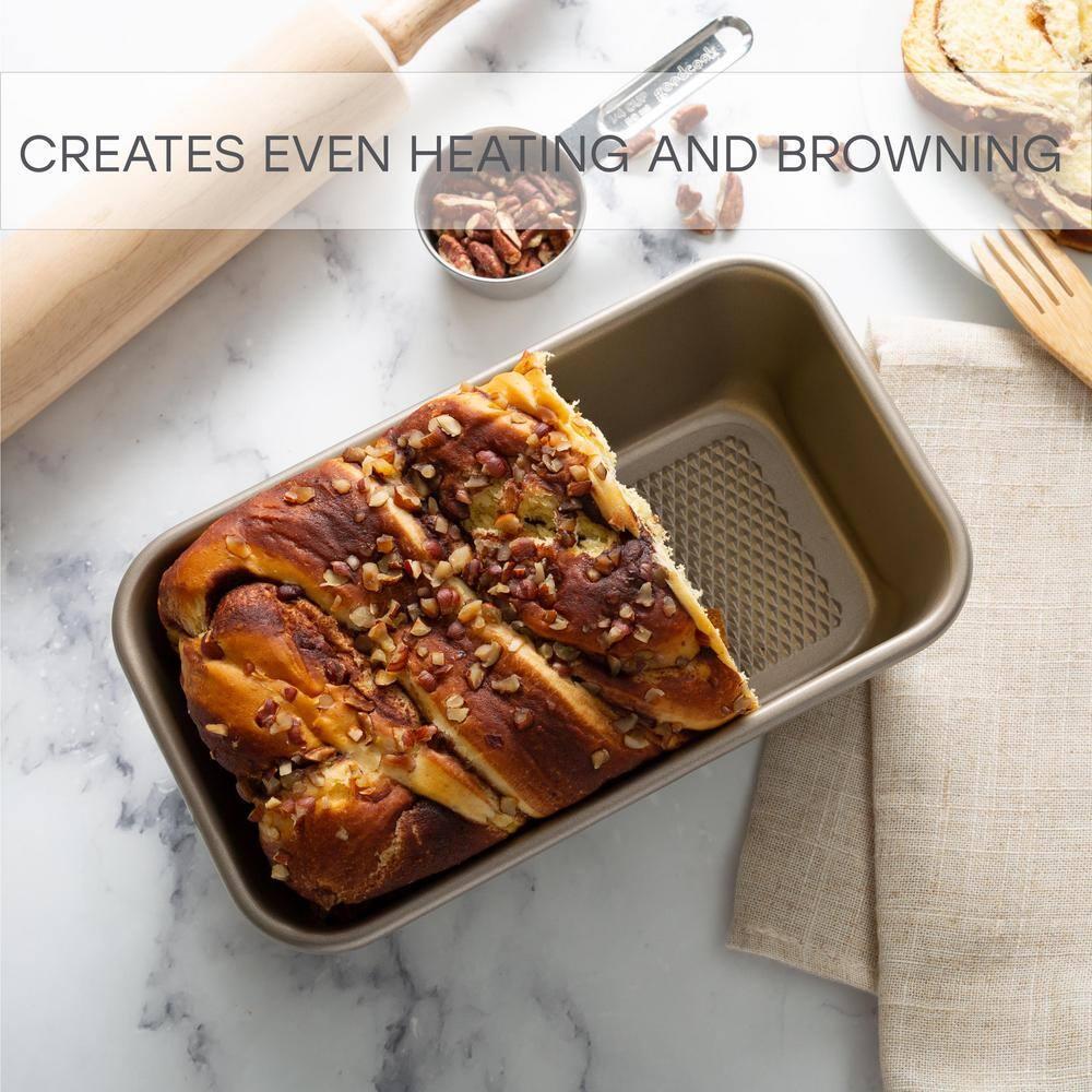 Kitchen Details Kitchen Details 5.63'' x 9.57'' Non-Stick Steel Loaf Pan