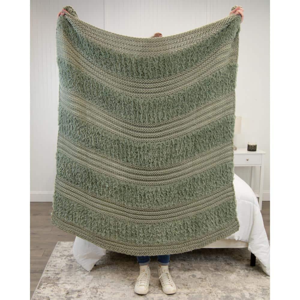 Donna Sharp Knitted Throw Blanket