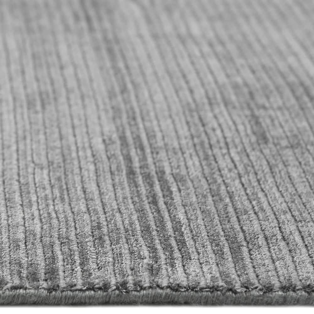 Minh Rug - 9' x 12'