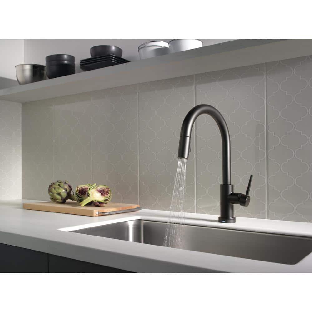 Trinsic Pull Down Sprayer Touch and Voice Control Kitchen Sink Faucet, Touch Control Kitchen Faucet