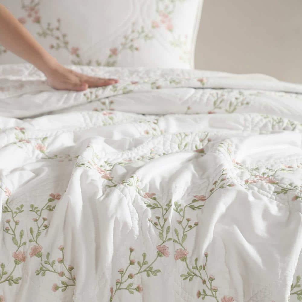 Laura Ashley - Full/Queen Quilt Set, Super Soft & Breathable Embroidered Bedding with Matching Sham(s), Floral Home Decor (Floral Embroidery Pink, Full/Queen)