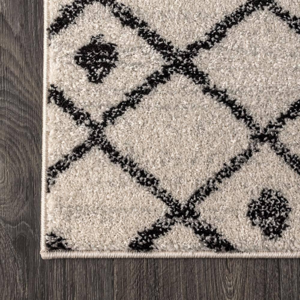 8'x10' Aksil Moroccan Beni Souk Area Rug, Cream/Black - JONATHAN Y
