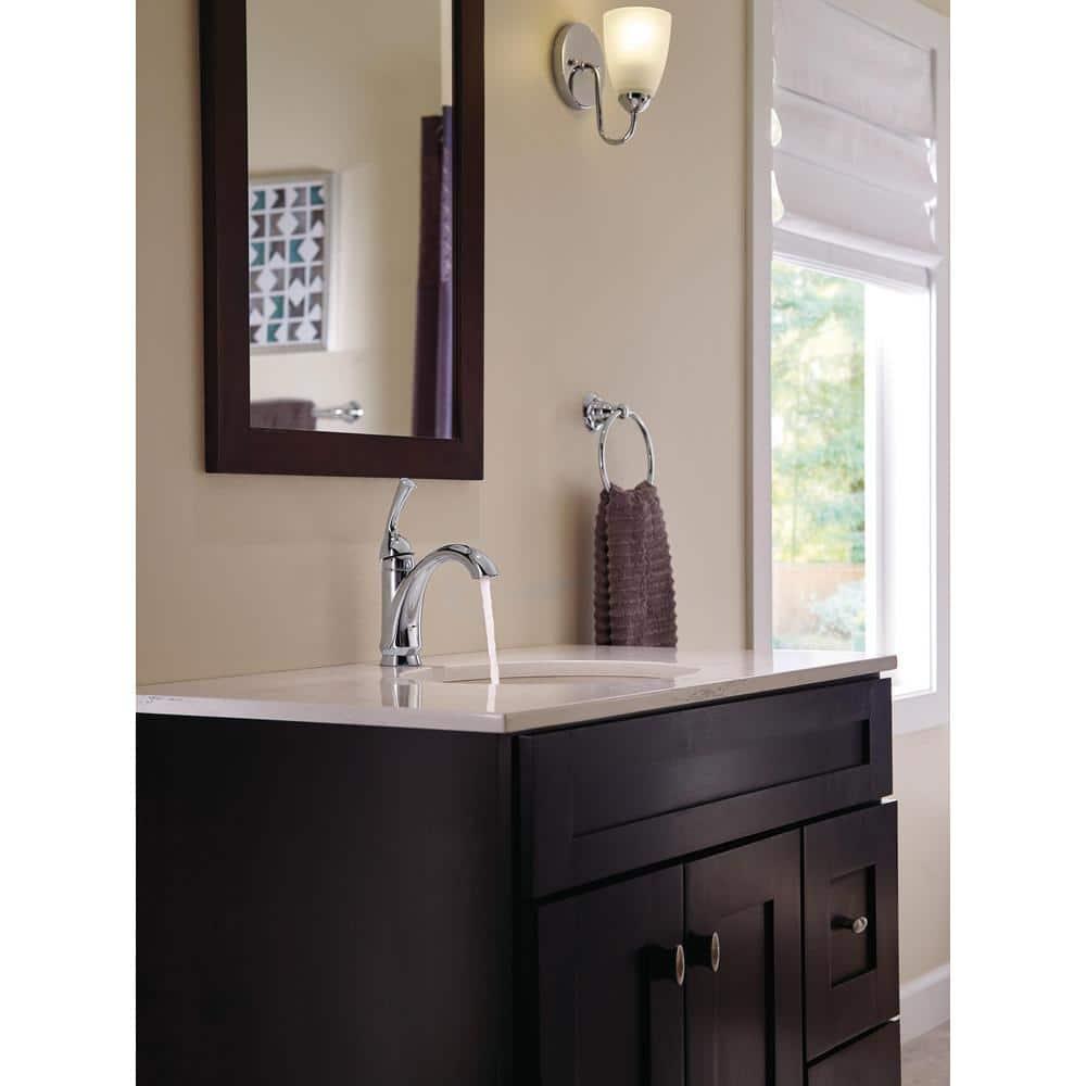 Haywood Single Hole Bathroom Faucet with Drain Assembly, Single Handle Bathroom Sink Faucet