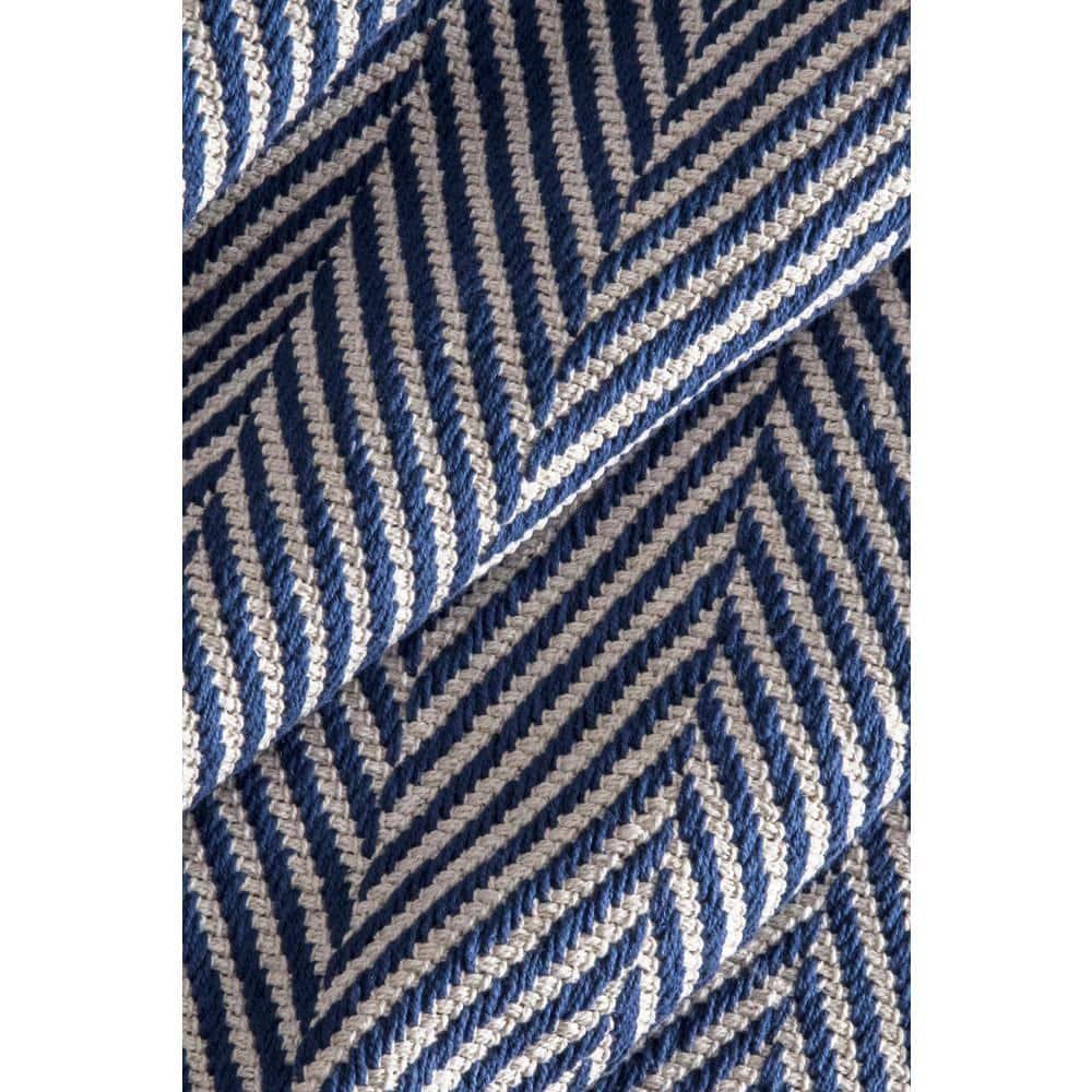 Nuloom Hand Loomed Kimberley Area Rug Navy 6' x 9'