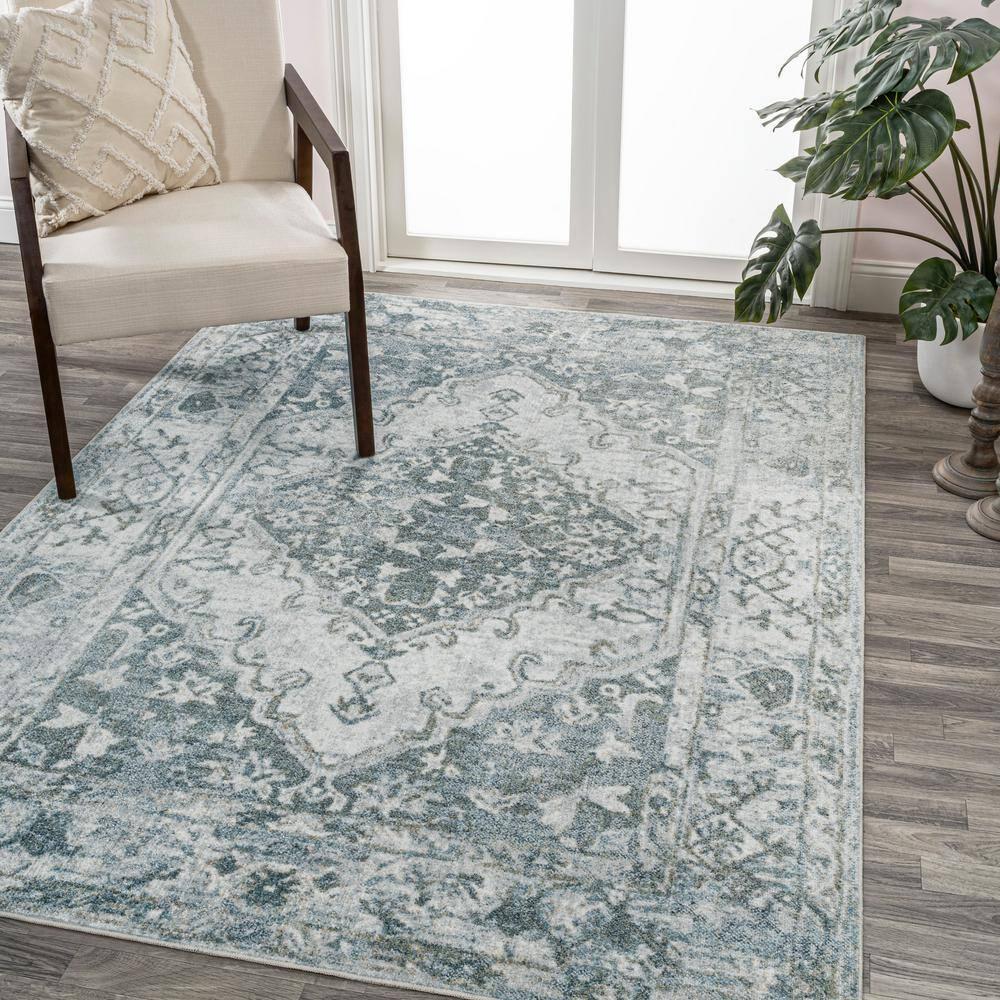 JONATHAN Y Pavel Distressed Medallion Low-Pile Machine-Washable Light Gray/Blue 5 ft. x 8 ft. Area Rug