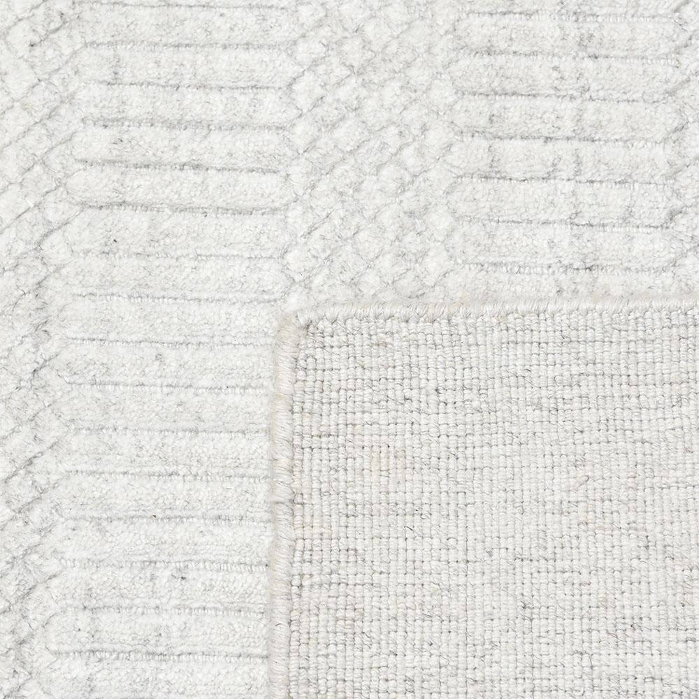 Ivory Elegance 8' x 10' Hand Loomed Wool-Viscose Blend Area Rug