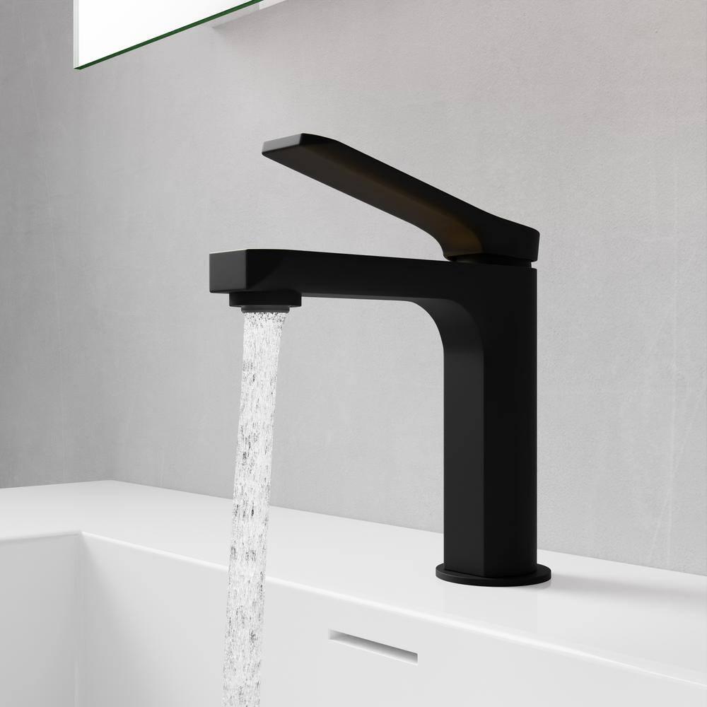 Single-Hole Single-handle Bathroom Faucet with Drain Assembly