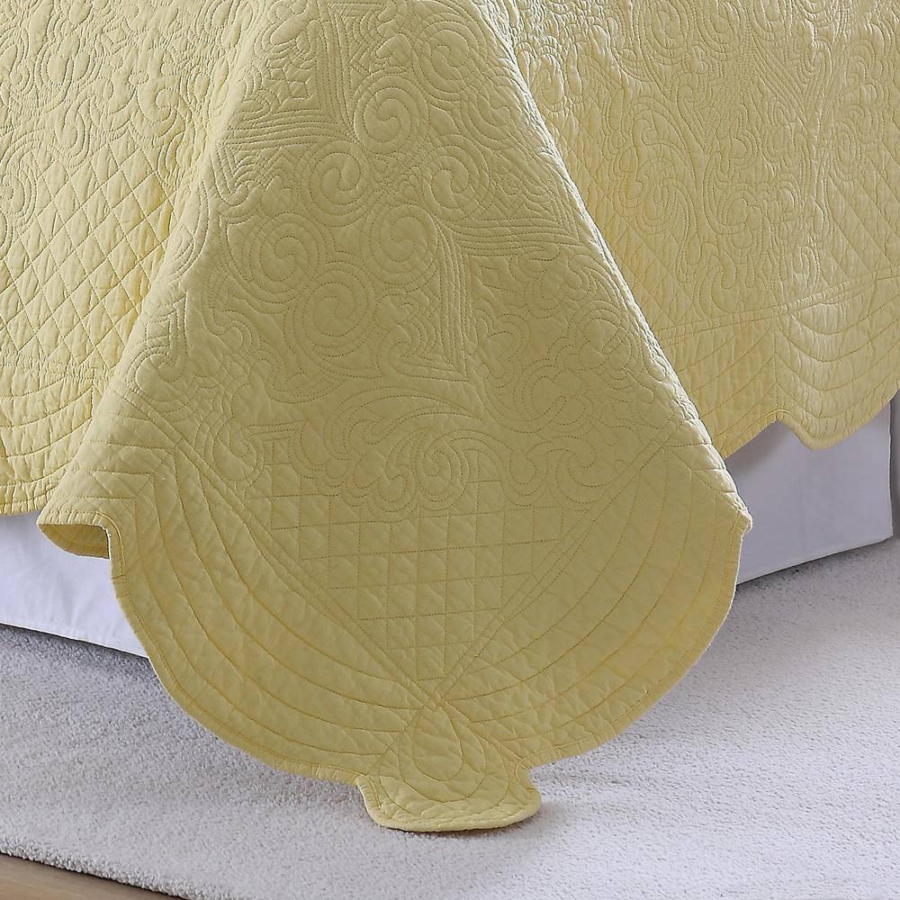 French Tile Scalloped Quilt Set Cotton Standard Quilt Set