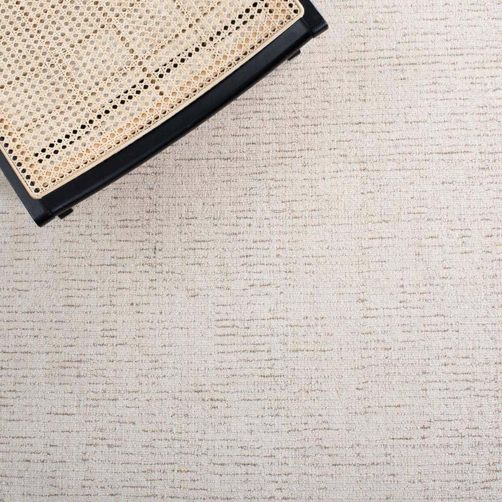 SAFAVIEH Abstract Delia Geometric Wool Area Rug, Ivory/Beige, 4' x 4' Square