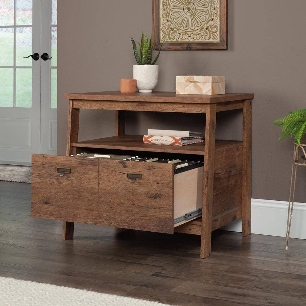 Crafters and Weavers Trestle Accent