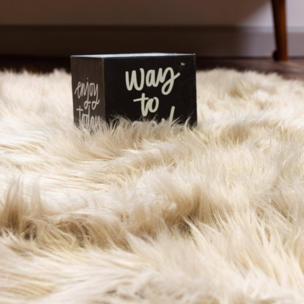 Ultra Soft Faux Sheepskin Fur Shag Rug Light Brown 6' x 9'
