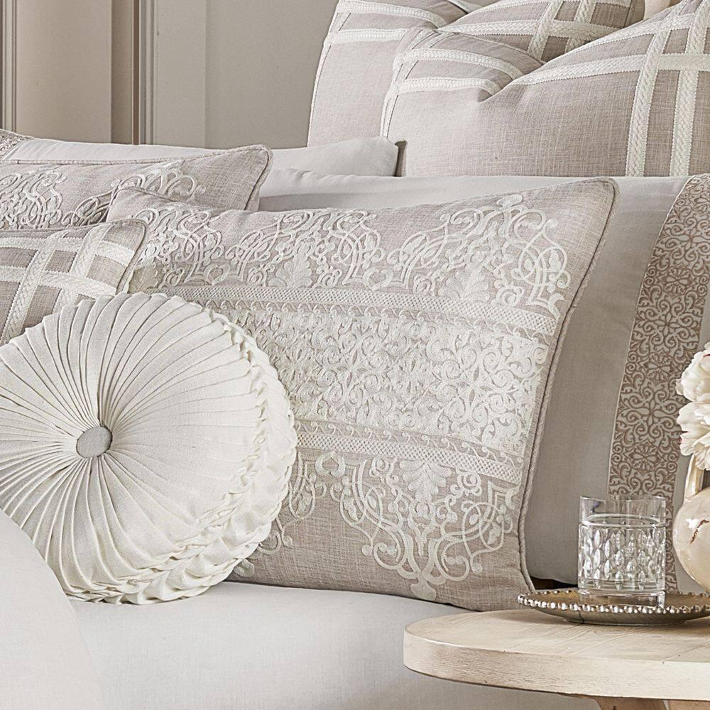 Five Queens Court Leanna 20" Square Decorative Throw Pillow