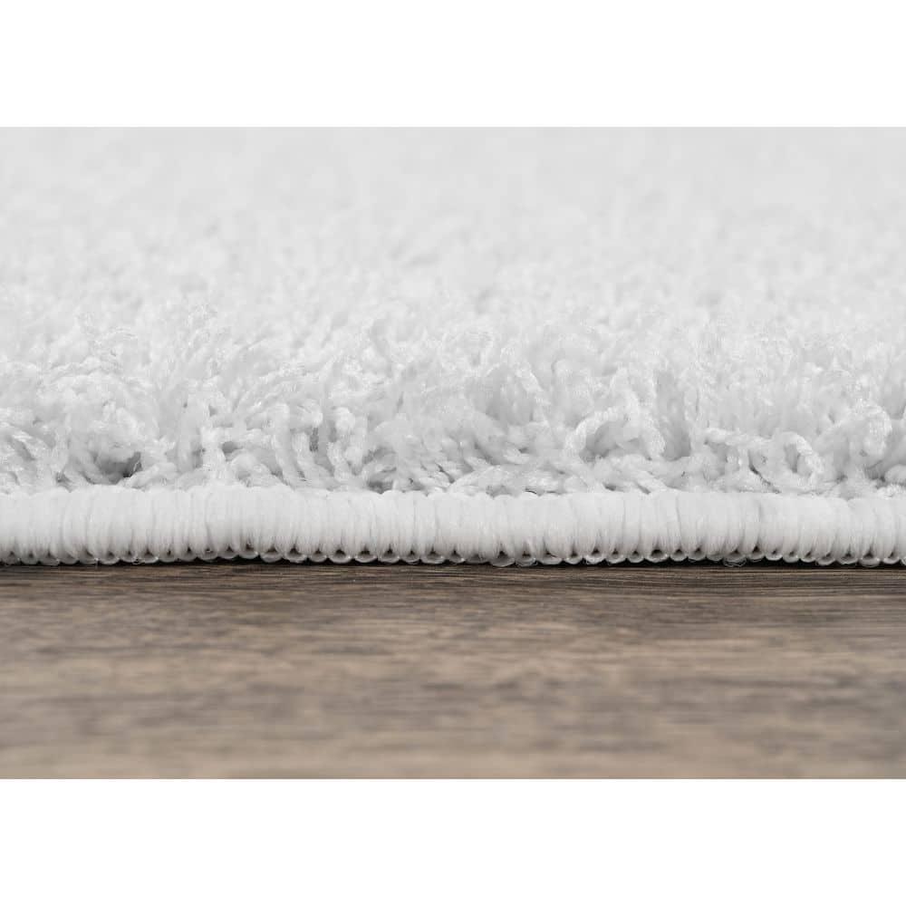 Garland Rug Southpointe Shag Polypropylene White Indoor Area Rug, 5' x 7'