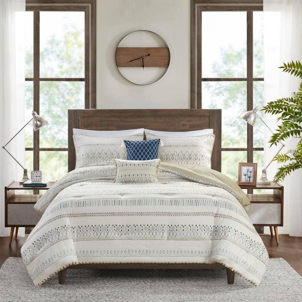 Madison Park Fraser 5 Piece Printed Seersucker Comforter Set with Throw Pillows