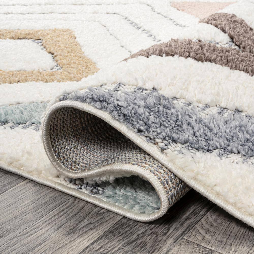 5' x 8' Amira Diamond High-Low Area Rug, Multi/Cream - JONATHAN Y