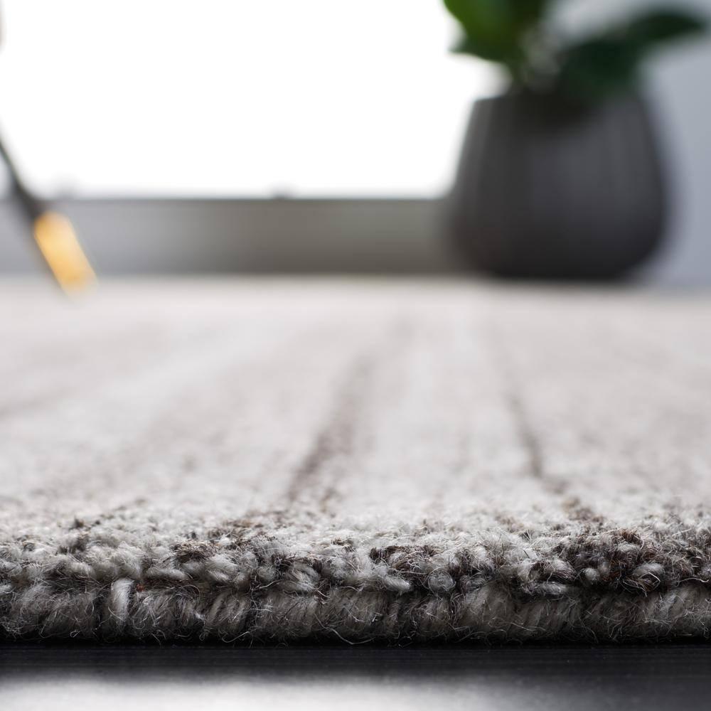 Abstract ABT901 Handmade Indoor Area Rug - Grey - 6'x9' - Safavieh