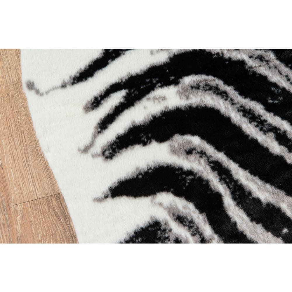 Acadia Animal Print Indoor Rug