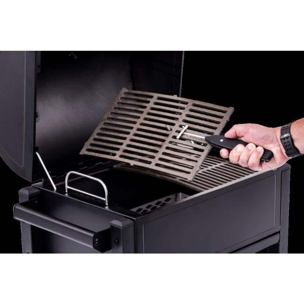 Oklahoma Joe's Rambler Tabletop Portable Charcoal Grill