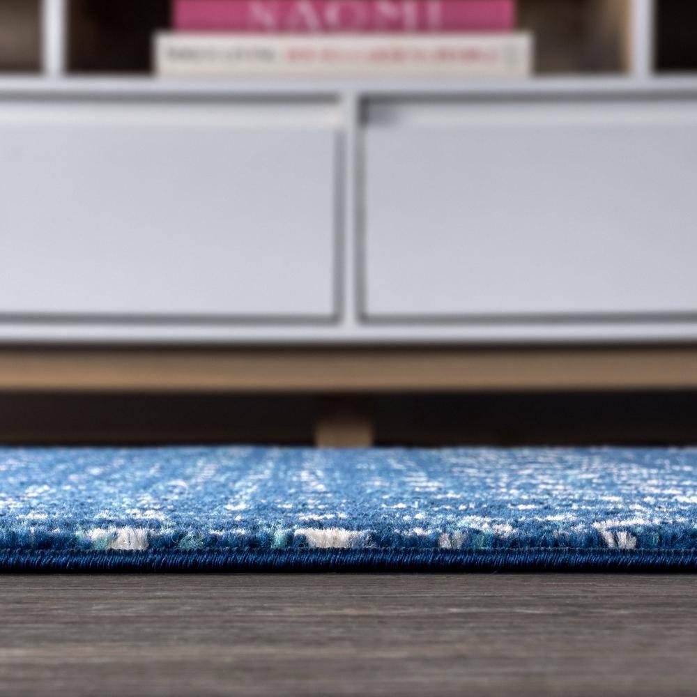JONATHAN Y Moroccan HYPE Boho Vintage Diamond Blue/White 4 ft. x 6 ft. Area Rug