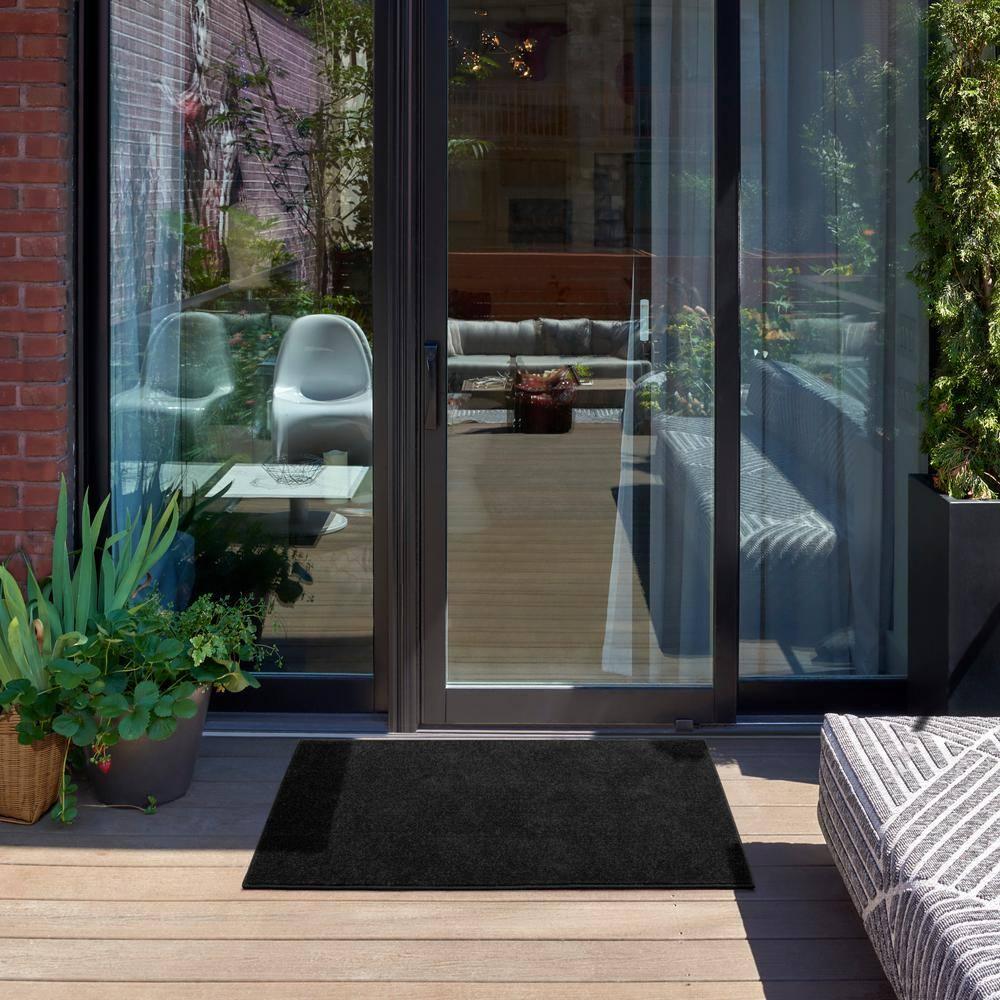 Nourison Essentials Easy Care Indoor Outdoor Area Rug - Black 2' x 4'