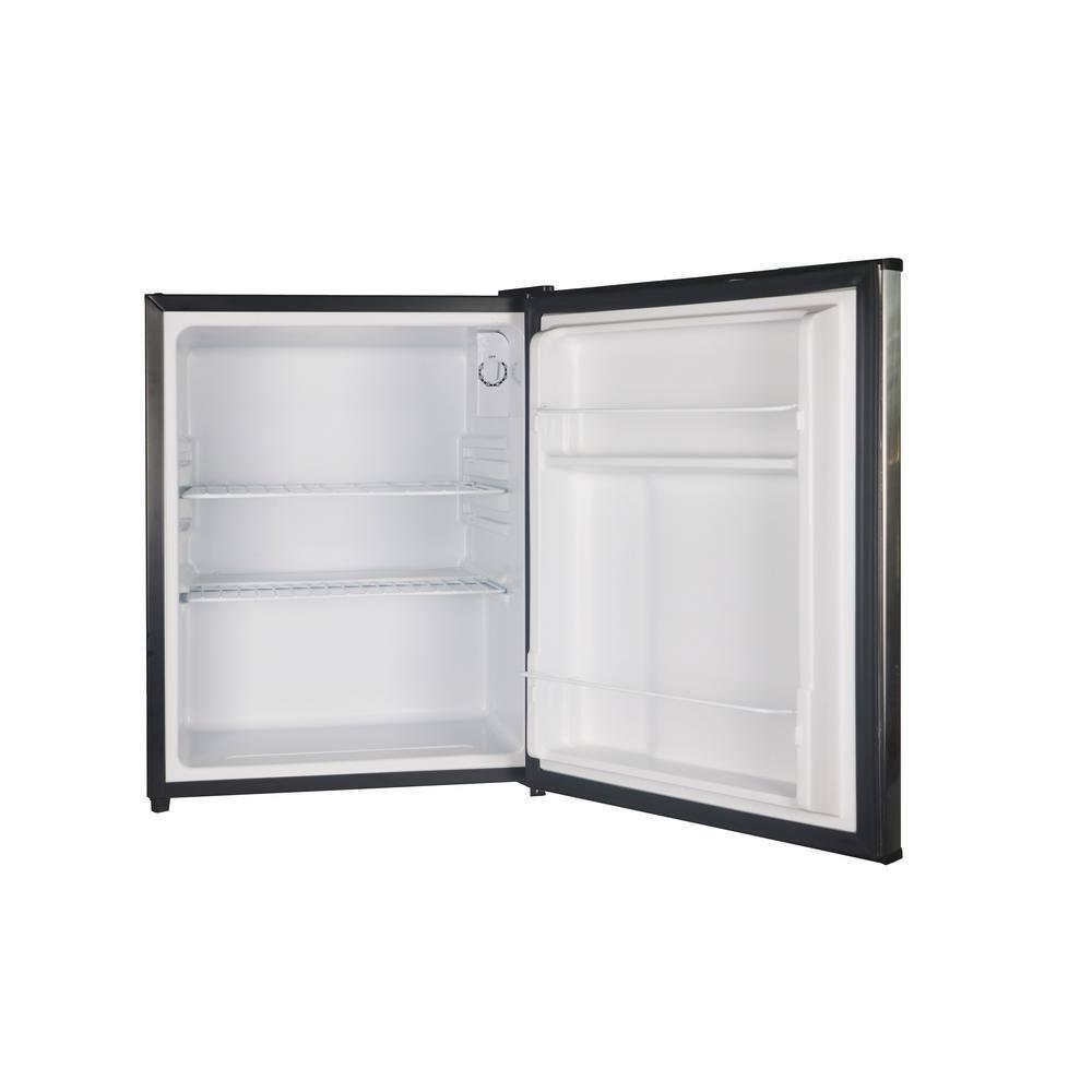Magic Chef Magic Chef 2.4 Cubic Feet Freestanding Mini Fridge