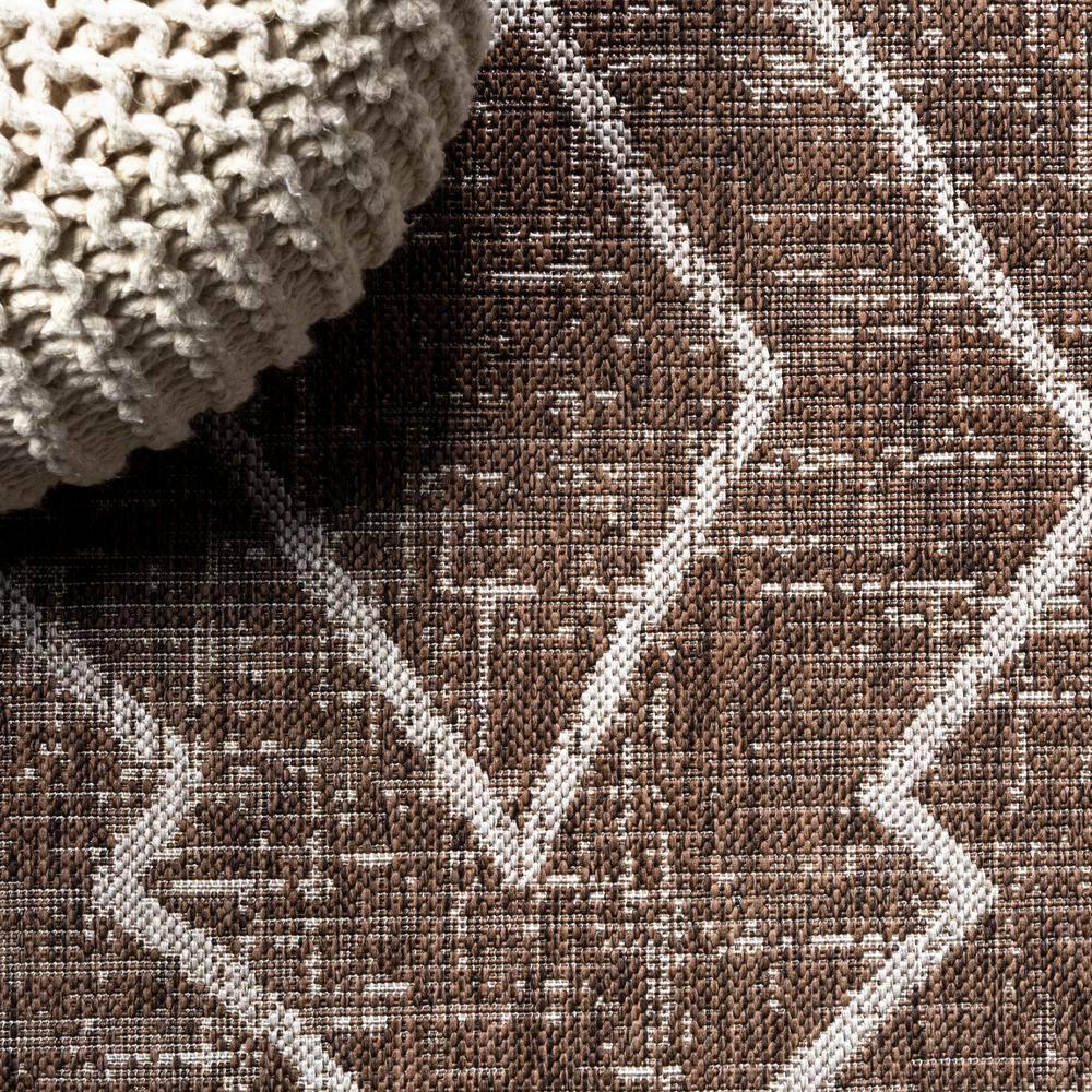 2'x10' Carwa Diamond Trellis Indoor/Outdoor Runner Rug, Brown/Beige - JONATHAN Y