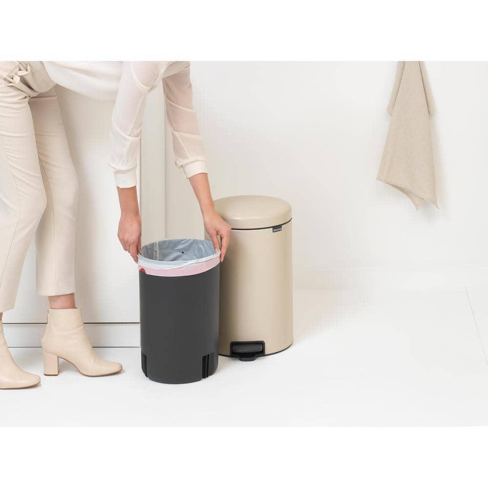 Soft Beige Round Plastic Step-On Kitchen Trash Can, 5.3 Gallons