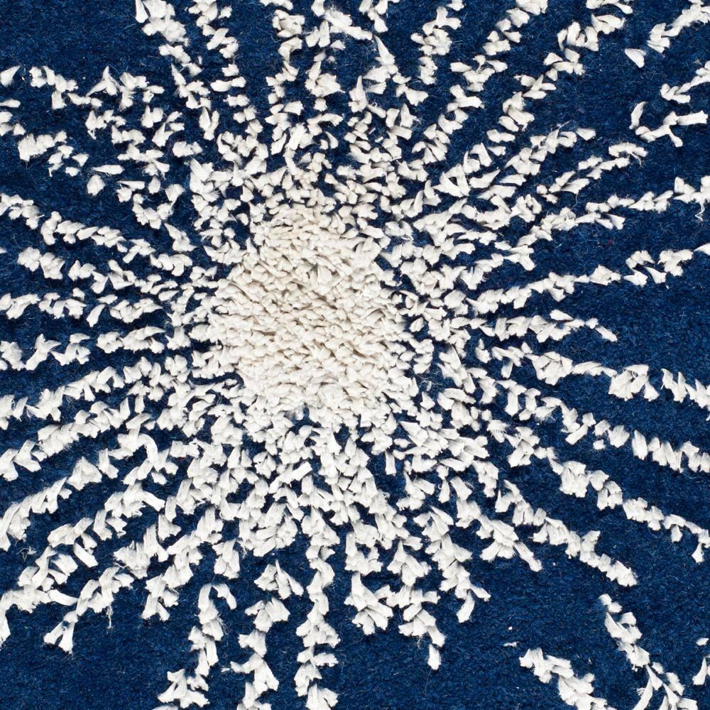 SAFAVIEH Soho Fiesta Celebration Wool Area Rug, Dark Blue/Ivory, 2' x 3'