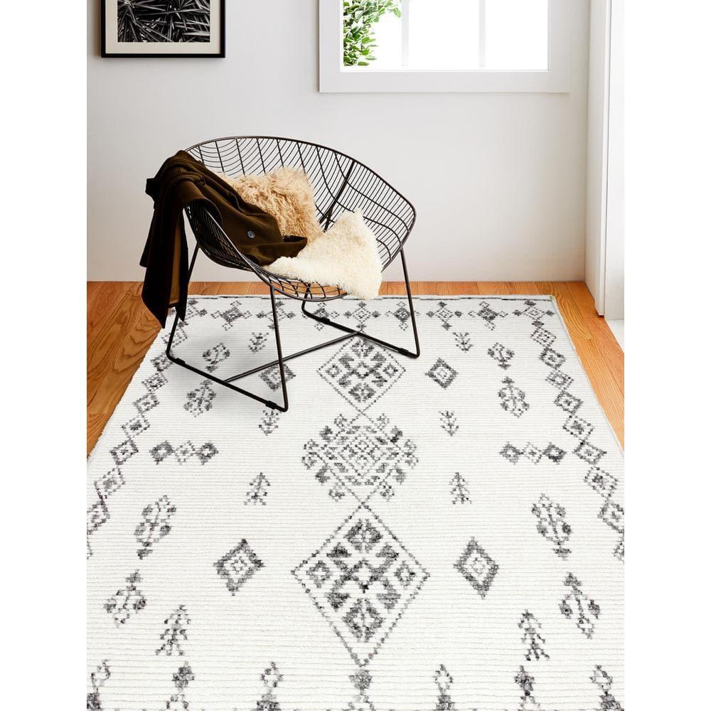 Bashian July Area Rug Ivory 3'6" X 5'6"