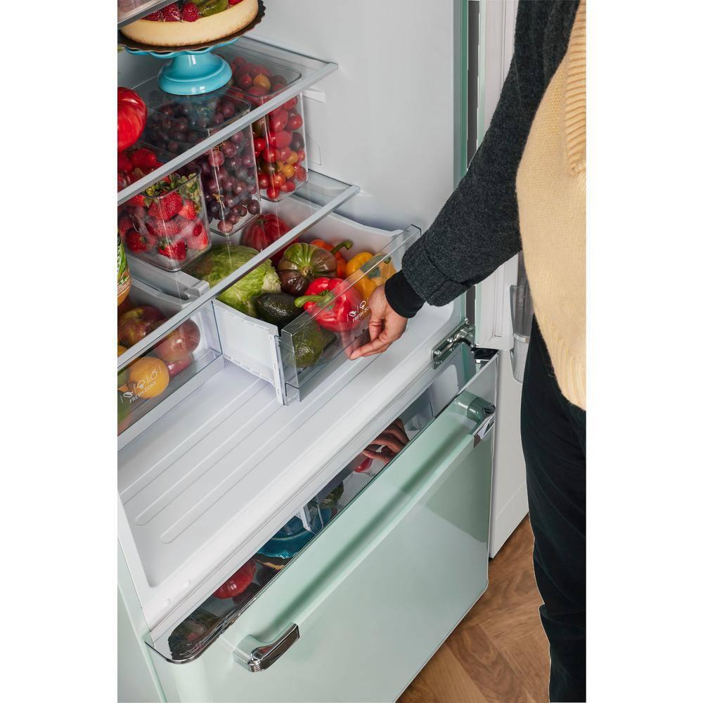 Unique Appliances Classic Retro 30" Frost-Free 17.7 cu. ft. Energy Star Certified Bottom Freezer Refrigerator UGP-510L LG AC