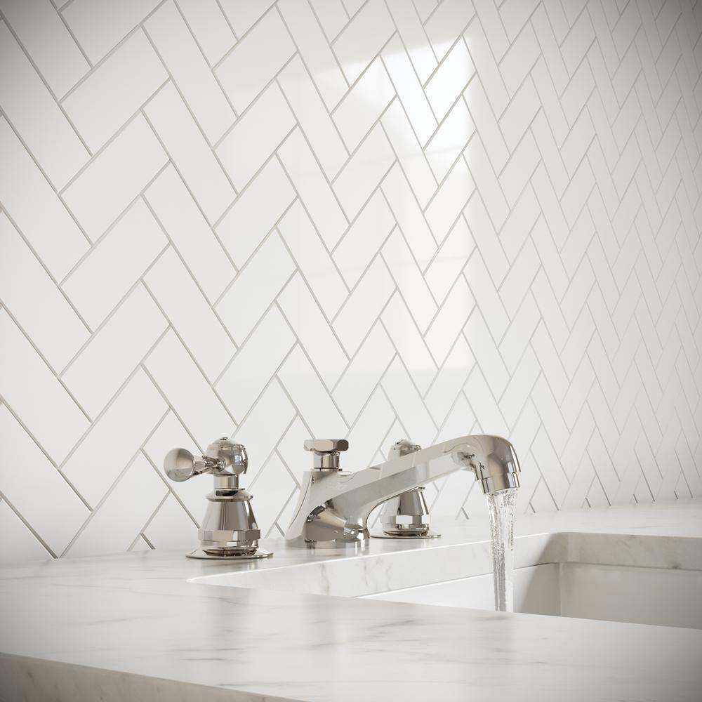 Carlson Widespread Bathroom Faucet with Drain Assembly