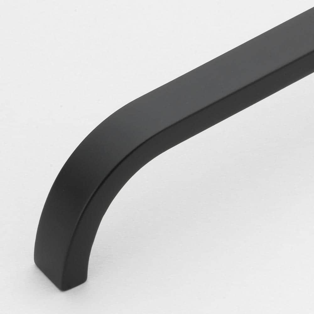 Giana Collection 5-1/16" Center to Center Curved Bar Pull