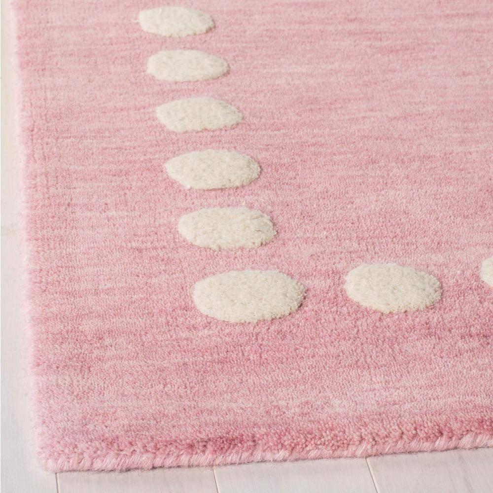 Safavieh Kids SFK802 Hand Loomed Indoor Area Rug - Pink - 5'x8' - Safavieh