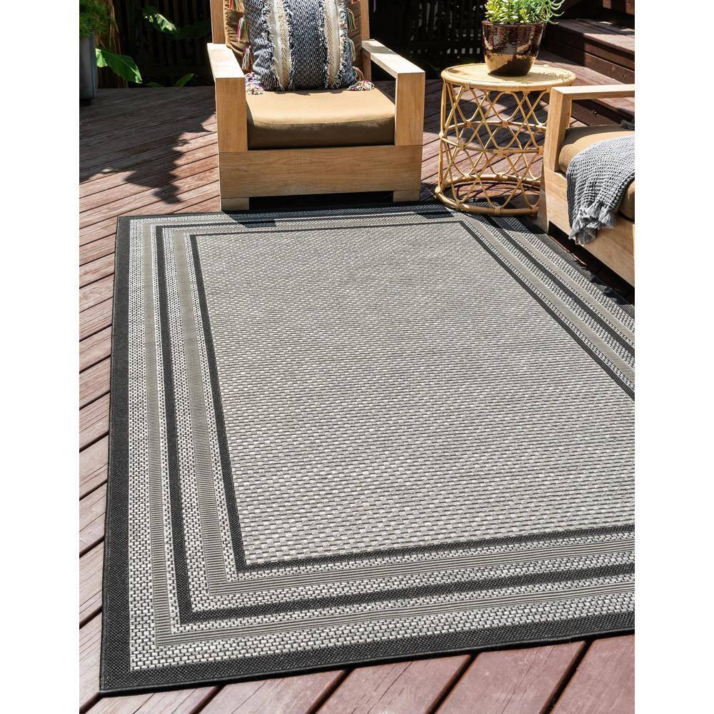 Unique Loom Multi Border Outdoor 5 x 8 (ft) Loomed Polypropylene Gray/Black Rectangular Indoor/Outdoor Geometric Area rug