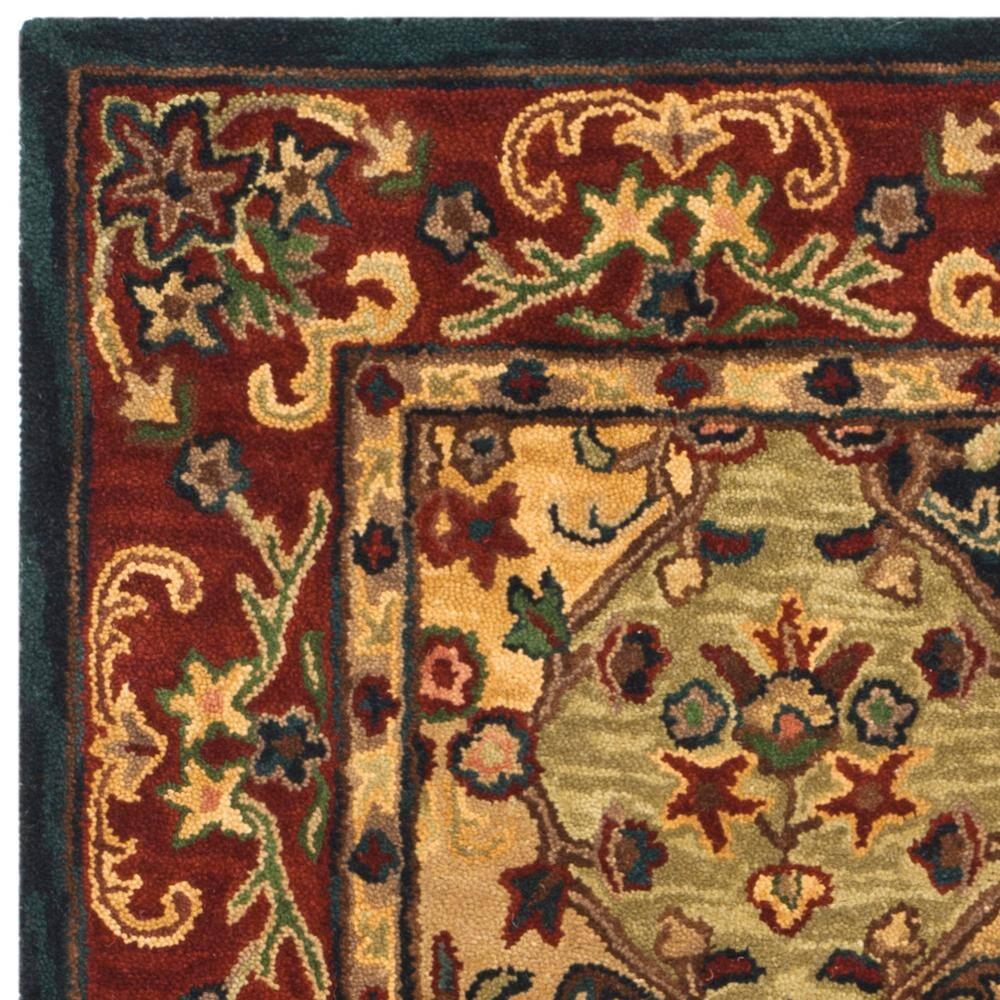 SAFAVIEH Heritage Malcolm Traditional Wool Area Rug, Beige/Burgundy, 4' x 6'