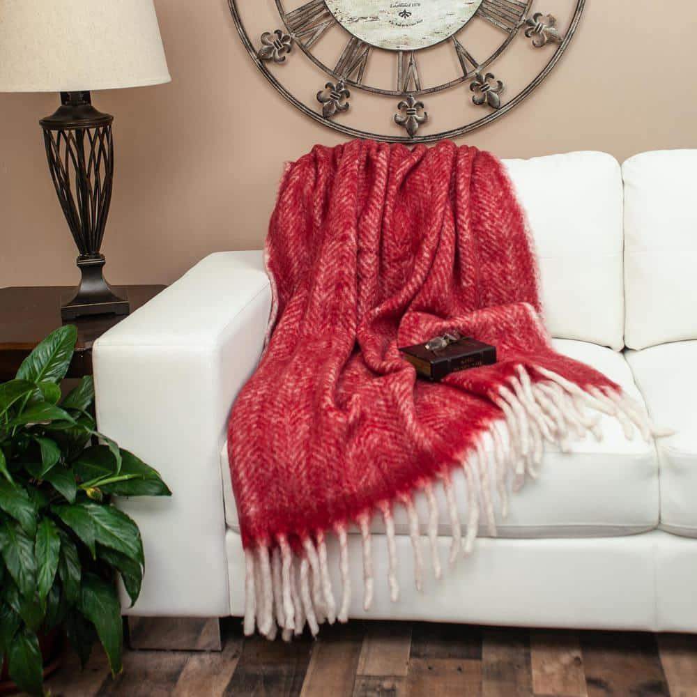 Parkland Collection  52 x 67 in. Nagar Transitional Red Woven Handloom Throw
