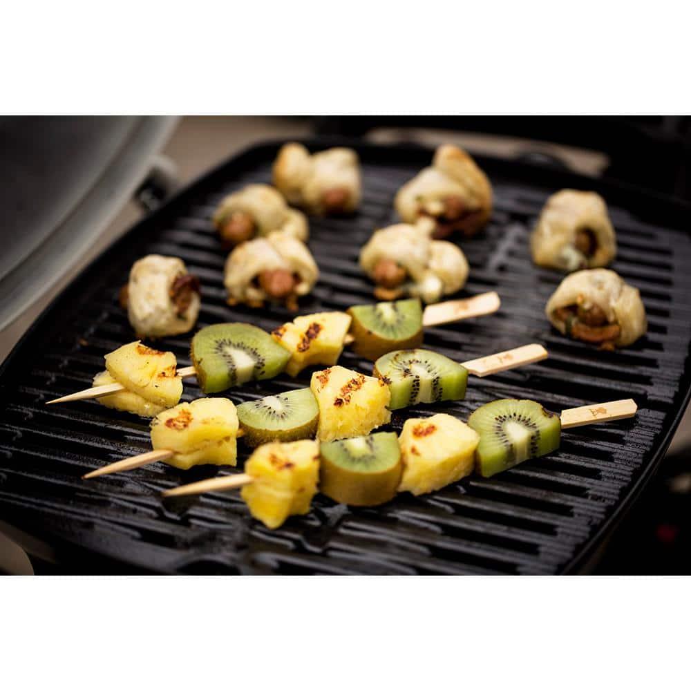 Weber Q1200 Gas Grill, Titanium