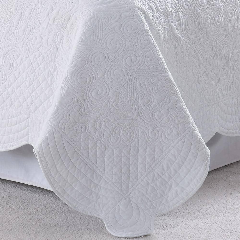 French Tile Scalloped Quilt Set Cotton Standard Quilt Set