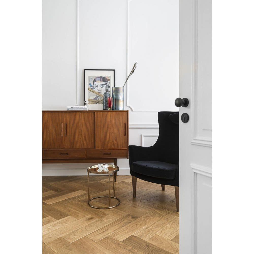 78.75'' H x 1.625'' W x 0.75'' D Plastic Chair Rail