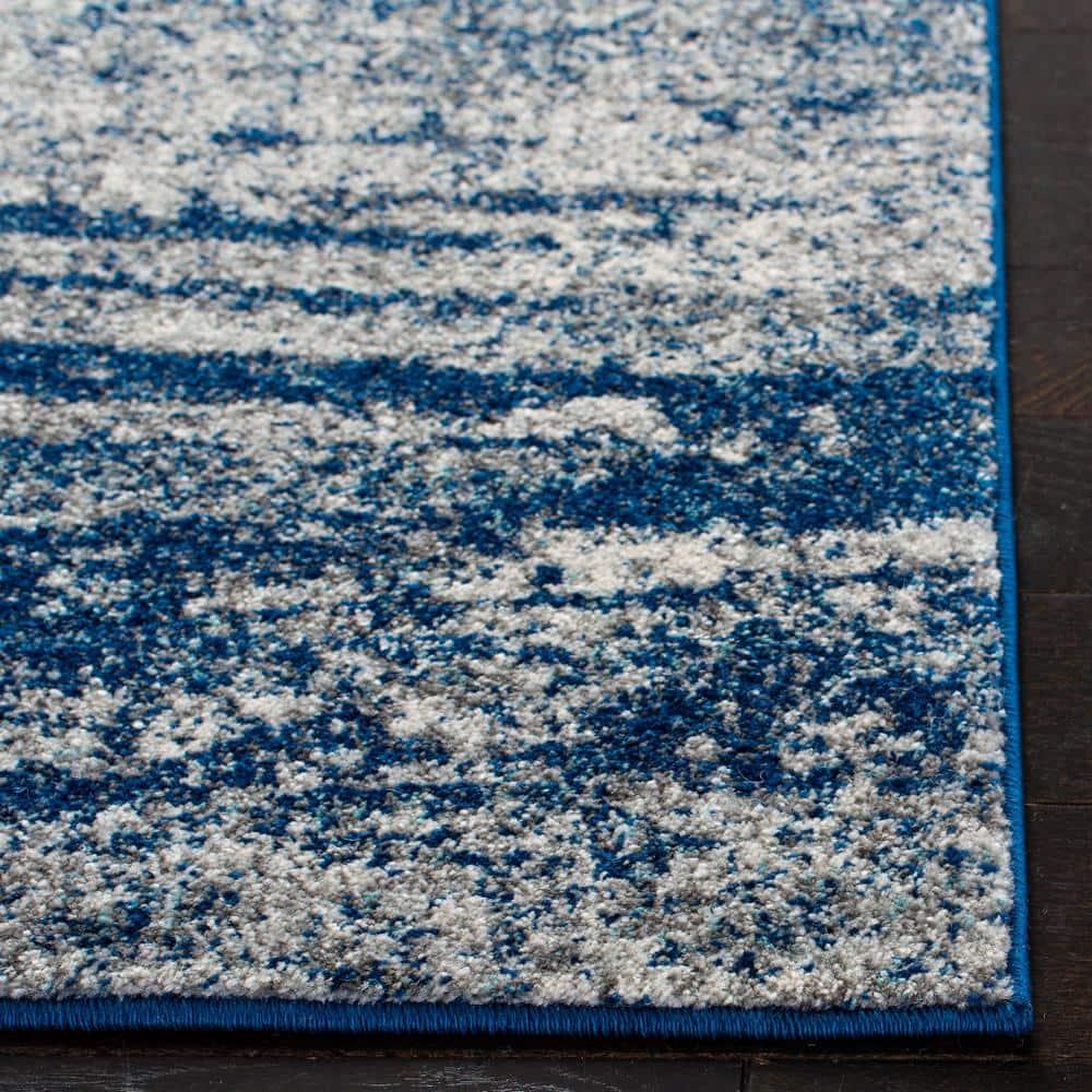 Evoke EVK272 Power Loomed Area Rug Navy / Ivory 6'-7" X 9' - Safavieh.