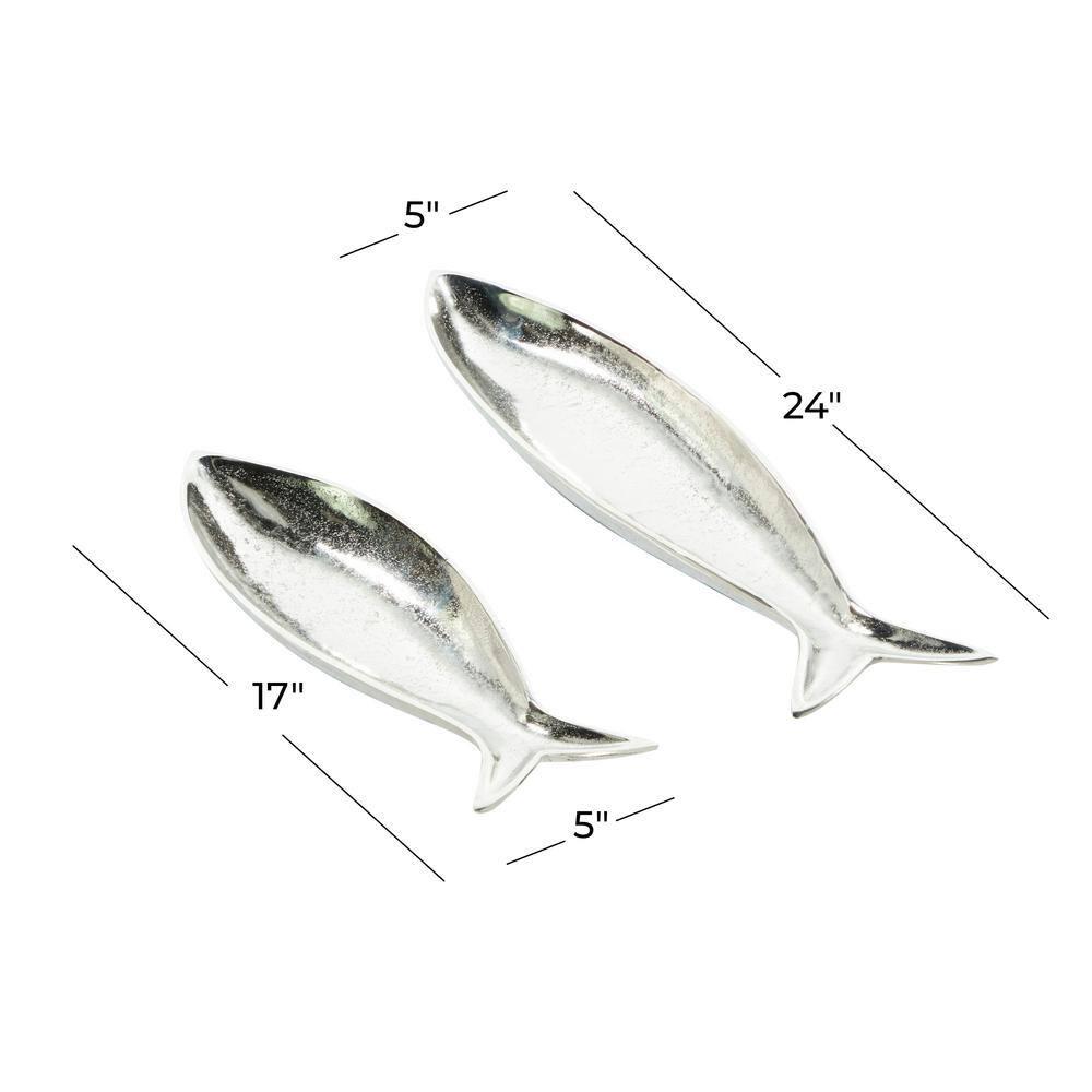 CosmoLiving by Cosmopolitan 24", 17"W Silver Aluminum Metal Fish Tray, 2-Pieces
